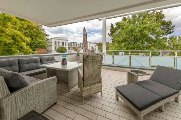 Ferienwohnung Ostseeblick Aparthotel Zingst - große Terrasse  Ostseeblick