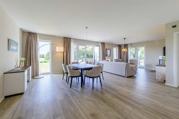 Ferienwohnung Strandliebe Ostseebad Wustrow ZweiWasser Alte Seefahrtschule Heller Wohnbereich  Strandliebe