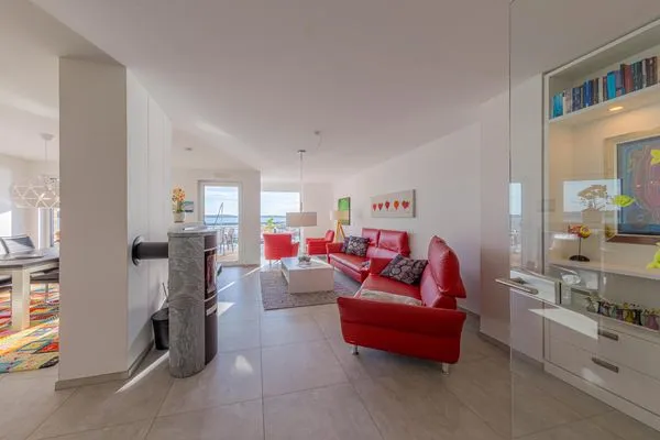 Ferienwohnung Müritzoase Hafenresidenz Waren (Müritz) - Wohnzimmer mit Hafenblick  Müritzoase