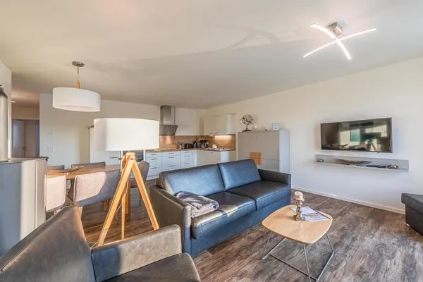 Ferienwohnung Hafenflair Hafenresidenz Waren (Müritz) - Blick in das Wohnzimmer  Hafenflair