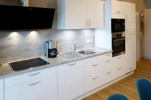 Küche in der Ferienwohnung Weiße Düne 7 in Wittdün auf Amrum Haus *Weiße Düne* Ferienwohnung *Weiße Düne 7*