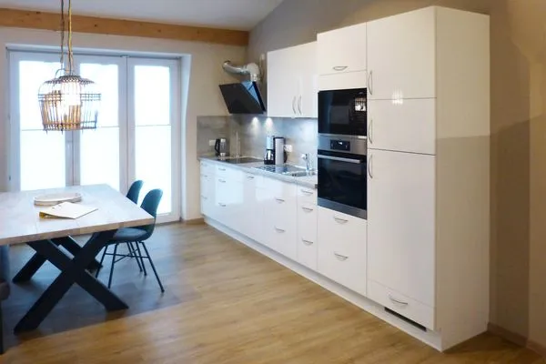 Küche in der Ferienwohnung Weiße Düne 7 in Wittdün auf Amrum Haus *Weiße Düne* Ferienwohnung *Weiße Düne 7*