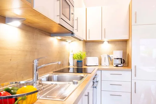 Küche / Küchenzeile  (DKK1c)  Ferienwohnung Mole-1