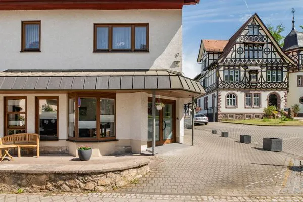 Hausansicht, Eingangsbereich  Ferienwohnung Hopf