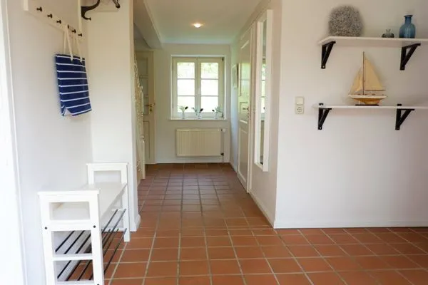 Eingangsbereich mit Garderobe  Ferienhaus Poseby