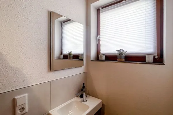 Guest WC  Mountain View