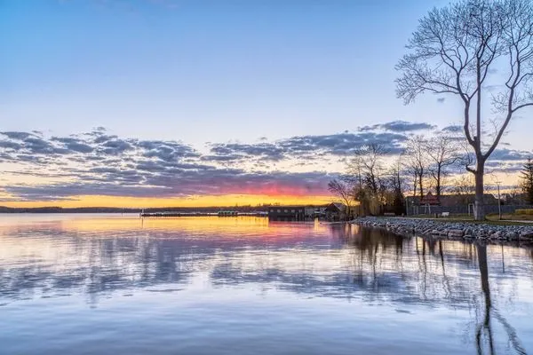 Ferienwohnung CityFlair Waren (Müritz) - Sonnenuntergang an der Binnenmüritz  CityFlair