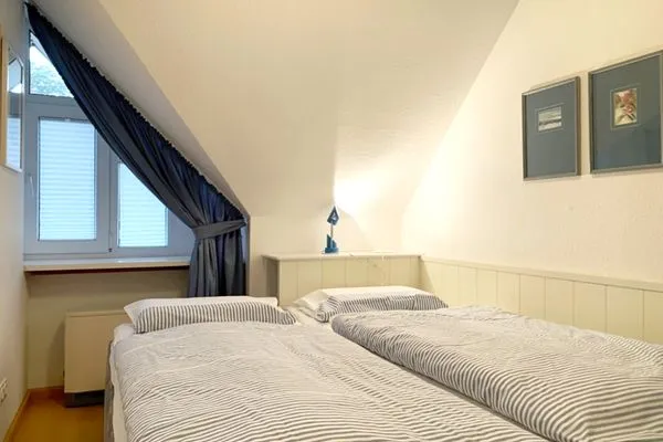   Kapitänsgarten W13 Roth