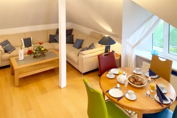   Kapitänsgarten W13 Roth