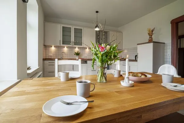 Gemütlicher Essbereich in der Küche  Ferienwohnung Gut Hardesby
