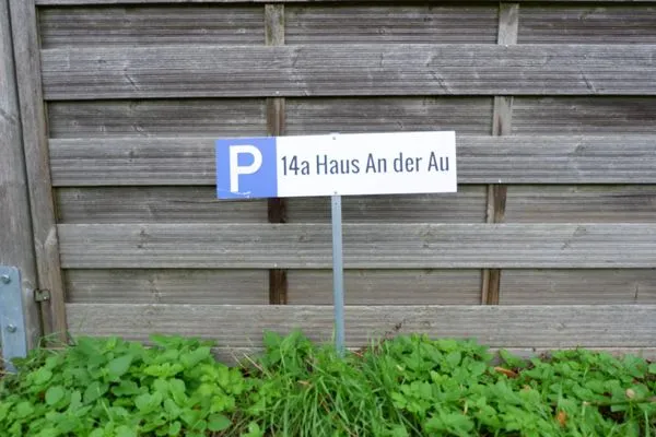 Privater Parkplatz an der Straße  Ferienhaus an der Au