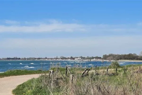 Rad- und Wanderwege entlang der Lübecker Bucht  Ferienhaus an der Au