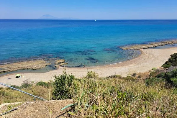 Beach  Nikos Kastro 4