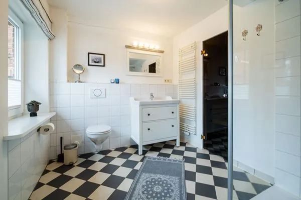 Badezimmer im EG mit Sauna und großer Dusche  Bauernhaus am Mühlendamm