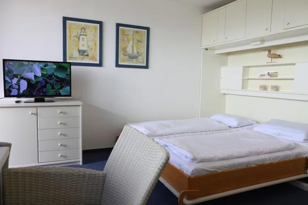 Bett  Andreas-Dirks-Str. 2, Whg. 61