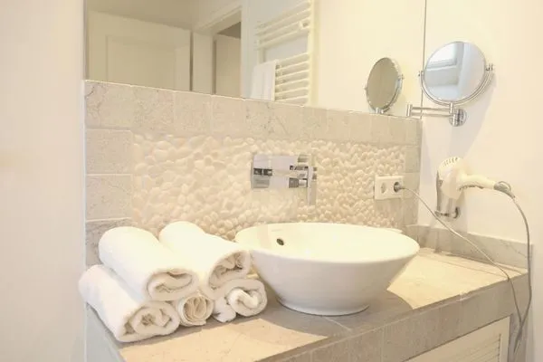 Badezimmer  Berthin-Bleeg-Str. 1, W3, Kliffkoje