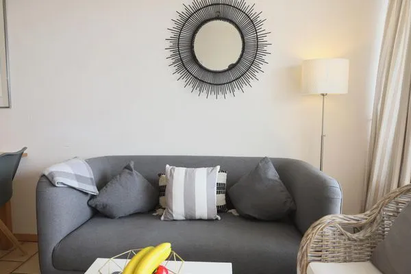 Wohnzimmer  Fernsicht 12B, EG