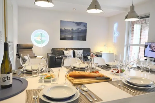 Wohnzimmer  Haderslebener Str. 44, EG