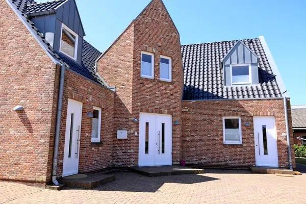 Fassade / Eingang  Hafenstr. 4, Whg. 1, Syltbiene