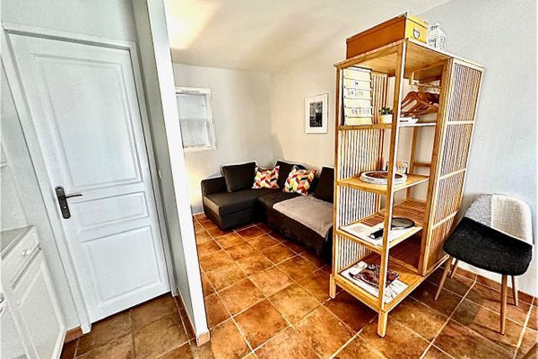  Ferienwohnung La Camargue Saint-Laurant-d`Agouze - Wohnzimmer