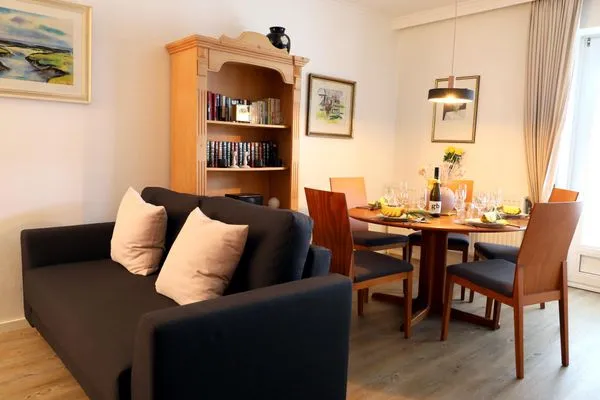 Wohnzimmer  Kampstr. 11, Whg. 5