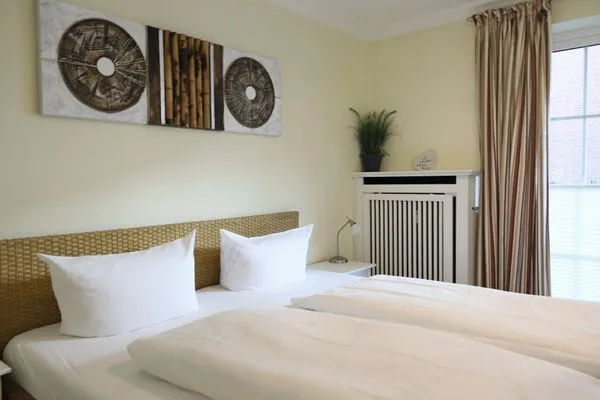 Schlafzimmer  Kampstr. 9, W2, GB3