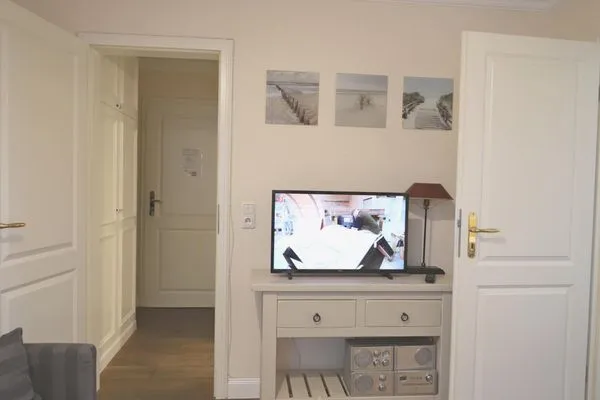 TV / Multimedia  Kampstr. 9, W6, GB3