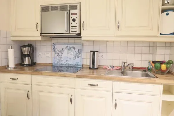 Küche / Küchenzeile  Kampstr. 9, W6, GB3