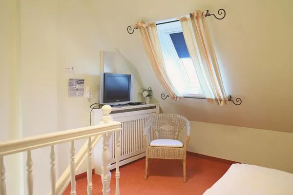 Schlafzimmer  Kampstr. 9, W9, GB3