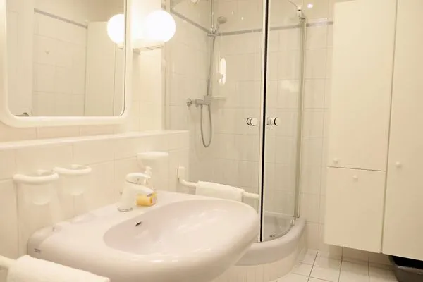 Badezimmer  Kjeirstr. 16-20, Whg. 49