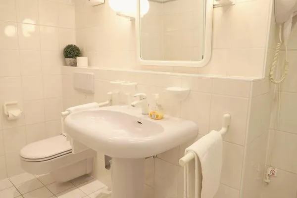 Badezimmer  Kjeirstr. 16-20, Whg. 49