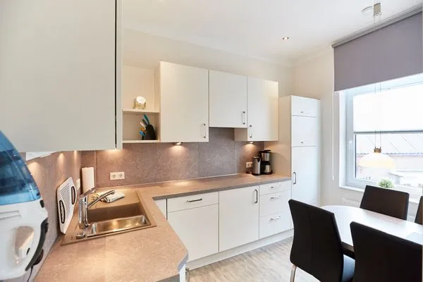 Küche / Küchenzeile  Borkumer Hof - Ferienwohnung 4 - Tüskendör