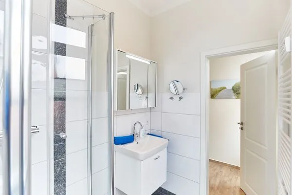 Badezimmer  Borkumer Hof - Ferienwohnung 4 - Tüskendör
