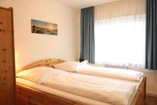 Schlafzimmer  Kjeirstr. 19-21, Whg. 8