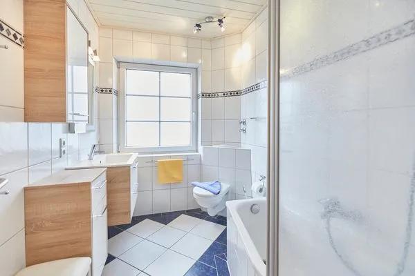 Badezimmer  Haus Meyer-Teerling - Ferienwohnung Trientje