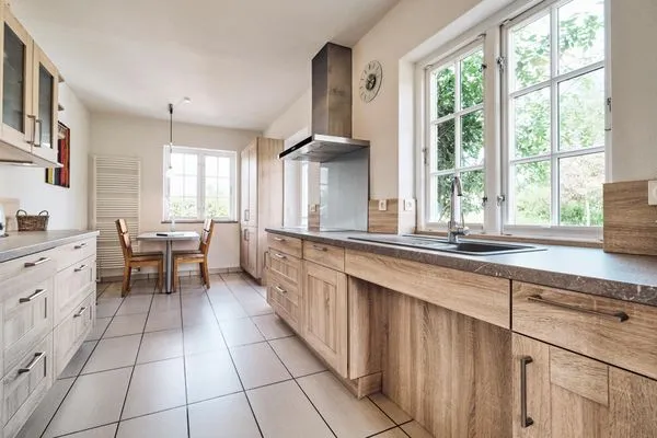 Küche / Küchenzeile  Landhaus Markerup