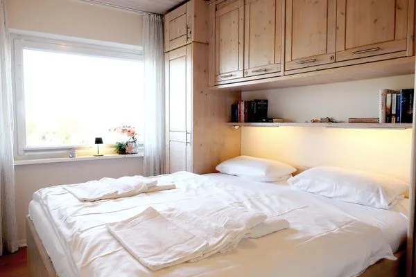 Schlafzimmer  Kjeirstr. 19-21, Whg. 98