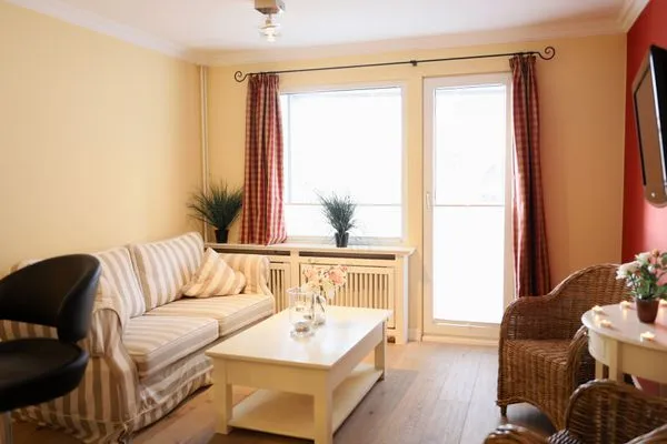 Wohnzimmer  Stephanstr. 8, Whg. 53