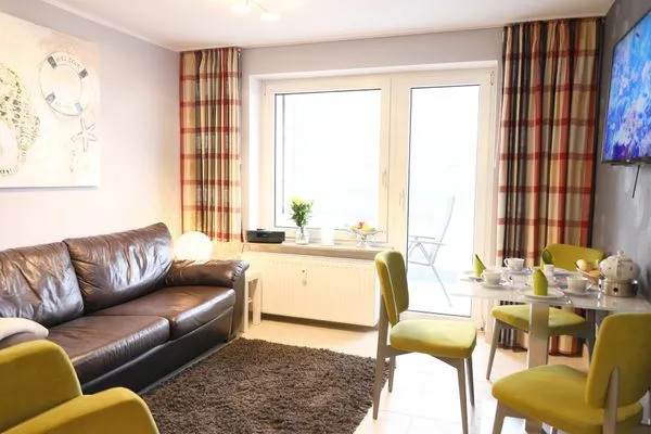 Wohnzimmer  Stephanstr. 8, Whg. 3