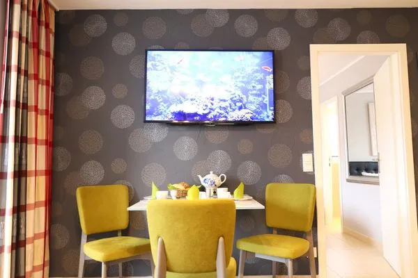 TV / Multimedia  Stephanstr. 8, Whg. 3