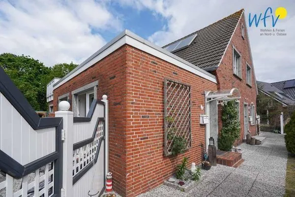 Fassade / Eingang Haus Rheiderland Ferienwohnung Casita