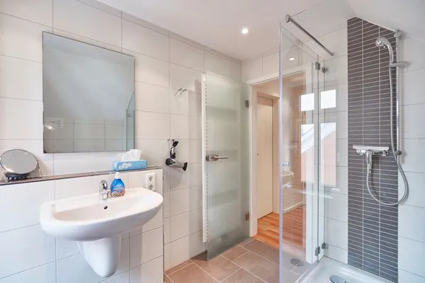 Badezimmer  Villa Wilhelmine - Ferienwohnung Klein-Wiebke