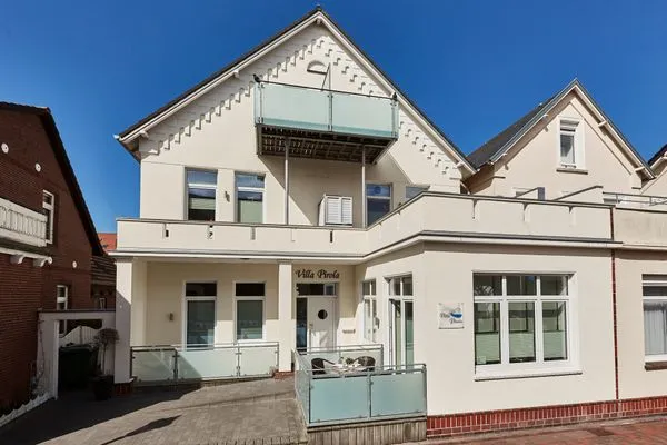 Fassade / Eingang  Villa Pirola - Ferienwohnung 1