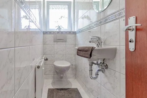 Gäste-WC Silvanerlaube Ferienwohnung Silvanerlaube A