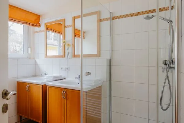 Badezimmer  Ferienhaus Hilde am Wald