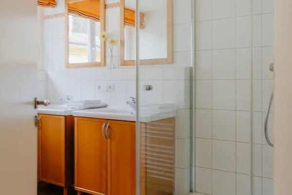 Badezimmer  Ferienhaus Hilde am Wald