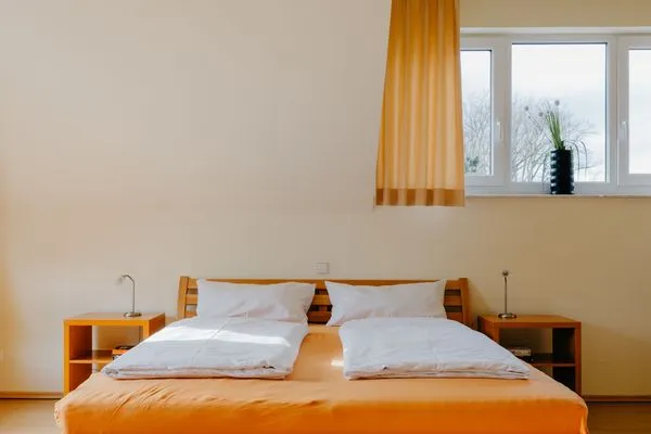 Schlafzimmer  Ferienhaus Emil am Wald