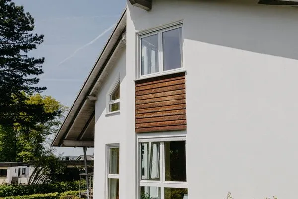 Fassade / Eingang  Ferienhaus Emil am Wald