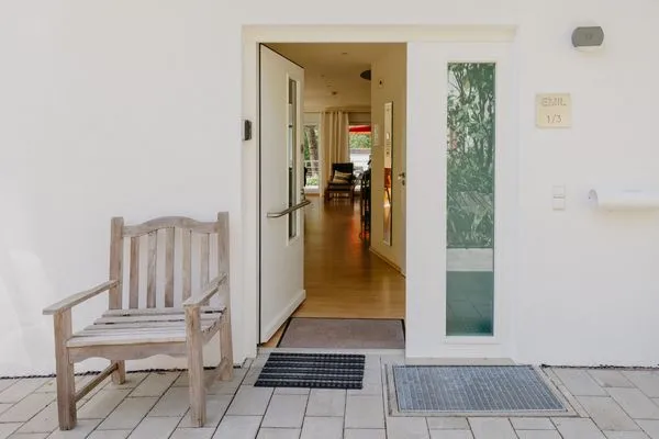 Fassade / Eingang  Ferienhaus Emil am Wald