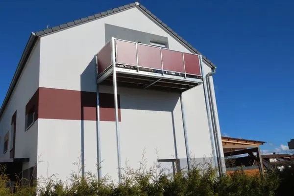 Fassade / Eingang  Ferienhaus Sonnenstrahl*****